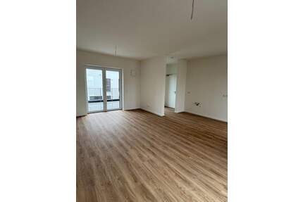 Sonne den ganzen Tag - 3-Zimmer Wohnung mit zwei Dachterrassen am Oldenburger Fliegerhorst !
