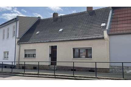 Haus zum Kaufen in Bernburg 42.500,00 € 89.5 m²