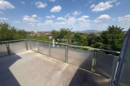 Wohnung zum Mieten in Kitzingen 990,00 € 109.74 m²