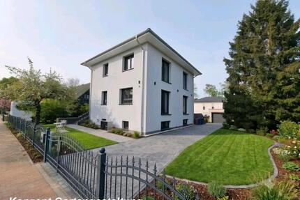 Erstbezug Stadtvilla KfW-40 in Zepernick - Panketal
