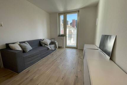 Lichtdurchflutete 2-Zimmer-Wohnung mit Balkon & Einbauküche in Aachener Top-Lage