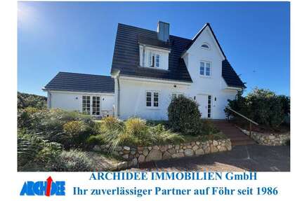 Haus zum Kaufen in Nieblum-Goting 2.400.000,00 € 178 m²