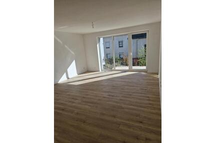 Moderne 77m² Neubauwohnung mit sonniger Terrasse und geringen NK - Schweich