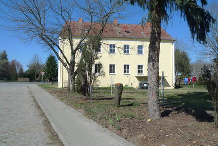 3 Raum - Wohnung Erstbezug nach Sanierung - Schenkendöbern Groß Gastrose