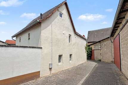 Haus zum Kaufen in Sulzheim 129.000,00 € 82.72 m²