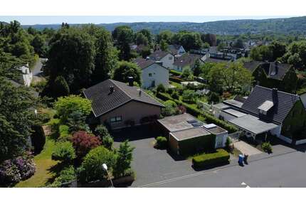 Haus zum Kaufen in Rheinbreitbach 689.000,00 € 216 m²