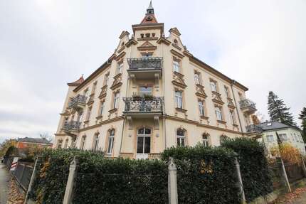 Wohnung zum Kaufen in Radebeul 215.000,00 € 88.64 m²