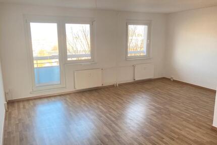 Große 3RW mit Balkon... - 412,00&nbsp;EUR Kaltmiete, ca.&nbsp; 68,53&nbsp;m&sup2; in Magdeburg (PLZ: 39130) Alt Olvenstedt
