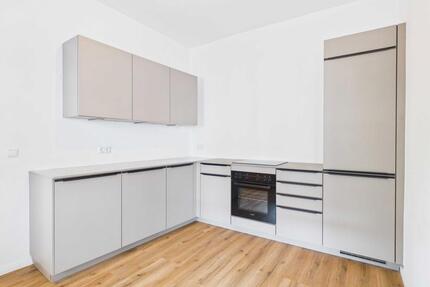Erstbezug nach Kernsanierung: Design-Wohnen im Herzen der Straubinger Altstadt