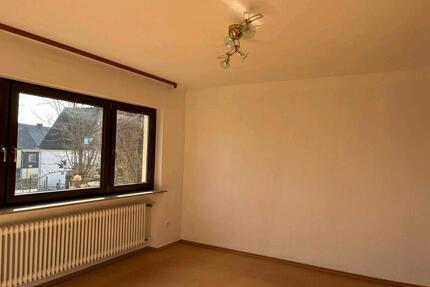 Schöne 2 ZKB Einliegerwohnung - 520,00&nbsp;EUR Kaltmiete, ca.&nbsp; 60,00&nbsp;m&sup2; in Hundsangen (PLZ: 56414)