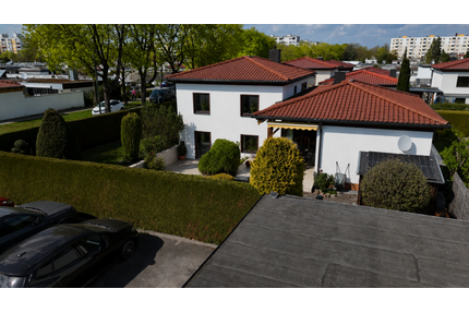 Haus zum Kaufen in Königsbrunn 765.000,00 € 194 m²