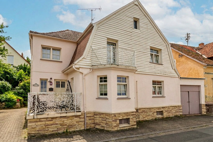 Einfamilienhaus mit Garten, Balkon und Garage in ruhiger Wohnlage von Fockenberg, Reichenbach-Steegen