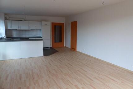 Gepflegte 3 Zimmerwohnung inkl. Tiefgaragenstellplatz - Sersheim