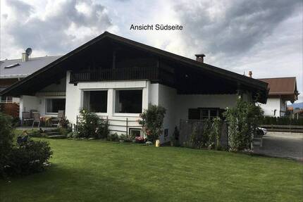 Villengrundstück mit 50er Jahre Haus in ruhiger Aussichtslage inmitten von Oberstdorf gegen Gebot