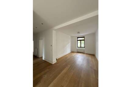 Wohnung zum Mieten in Frankfurt am Main 2.250,00 € 124 m²