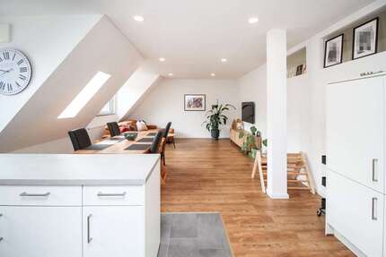 Wohnung zum Mieten in Oberndorf 930,00 € 105 m²