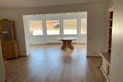 Helle und großzügige EG-Wohnung (108qm) mit eigenem Eingang - Plettenberg