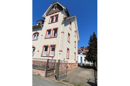 Charmantes Mehrfamilienhaus & schönen Anwesen in Frankfurt Bergen - Frankfurt am Main Bergen-Enkheim