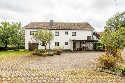 Haus zum Kaufen in Kalenborn-Scheuern 79.000,00 € 120 m²