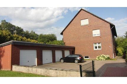 sanierte 123 m² 4 Zimmer DG Wohnung mit neuer Küche + GarageSP - Stadthagen