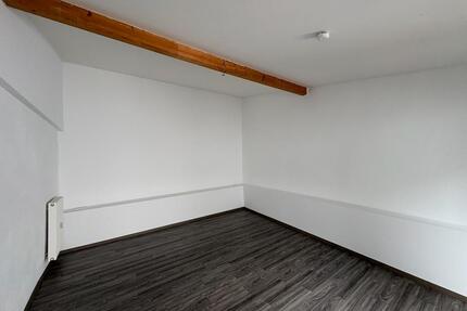 Zwei Zimmer, Küche, Bad in Lich Langsdorf