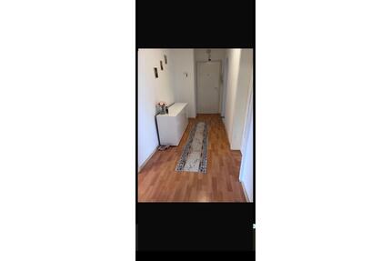 Verkaufe 2 Zimmer Wohnung mit Balkon-Einbauküche - Aalen