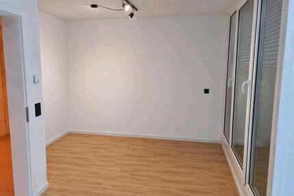 provisionsfrei: modernisiertes Apartment im 2. OG mit Balkon - Herxheim bei Landau/Pfalz
