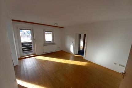 Schöne Wohnung mit Balkon in Fichtelberg