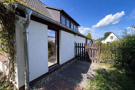 Ein-Zweifamilienhaus mit schönem Grundstück - Oldenburg Alexandersfeld
