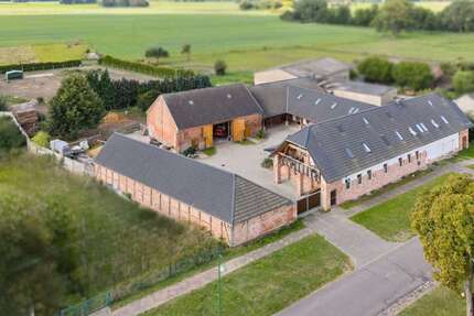 Haus zum Kaufen in WittstockDosse 975.000,00 € 515 m² - Wittstock/Dosse