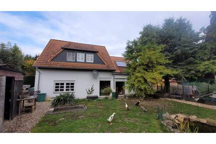 Ruhiges 1-2 Familienhaus am Ortsrand - inkl. 1.250 m² Nutzgarten - Hergisdorf