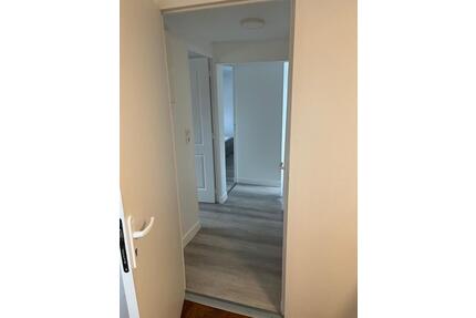 Helle und moderne Dachgeschoss WG in Dudweiler-Süd; - Saarbrücken