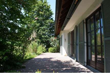 Haus zum Mieten in Mühldorf a. Inn 1.800,00 € 252 m²