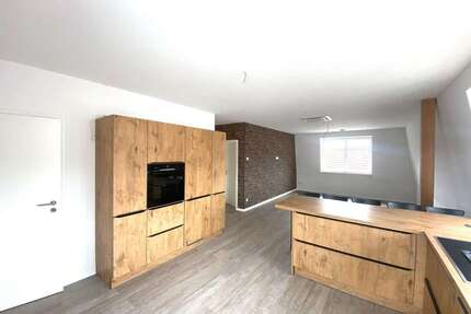 Wohnung zum Mieten in Crossen 1.350,00 € 126 m²