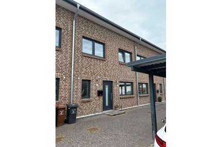 Haus zum Mieten in Lentföhrden 1.550,00 € 155.42 m²