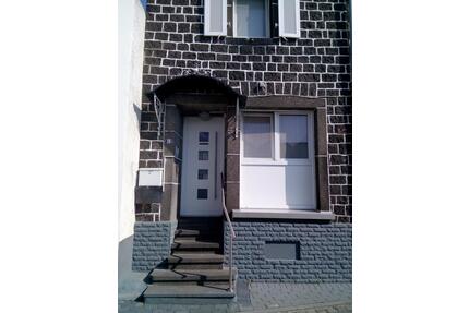 Haus zu Vermieten - 850,00&nbsp;EUR Kaltmiete, ca.&nbsp; 100,00&nbsp;m&sup2; in Mendig (PLZ: 56743)