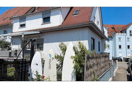 Zweifamilienhaus in Zentrumsnähe mit Garten, Terrasse & Garage - Weingarten