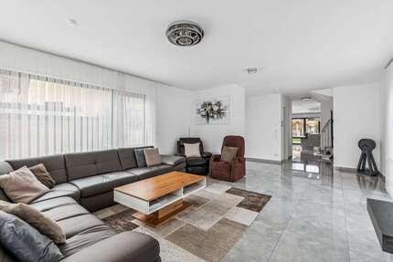Haus zum Kaufen in Weiterstadt 949.000,00 € 210 m²