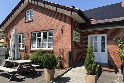 Haus zum Kaufen in Tetenbüll 469.000,00 € 448 m²