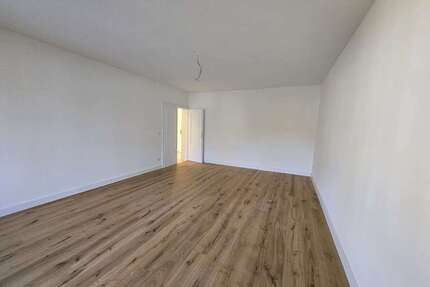 Haus zum Mieten in Köln 719,00 € 26 m²