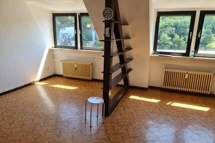 Alt-Saarbrücken Nähe HTW: 3 ZKB 4. OG (DG)