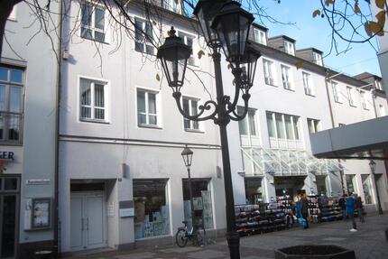 Großzügige 147 m², 3 große Zimmer, zentrale Lage - Hof Christiansreuth