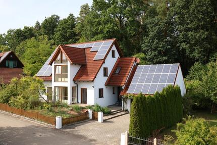 Freistehendes Einfamilienhaus auf knapp 1.000 m² Traumgrundstück - Haundorf