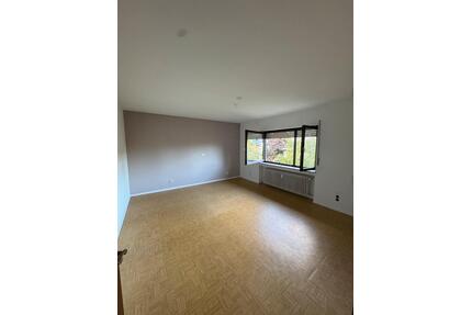 Große Wohnung ca 115qm - 880,00&nbsp;EUR Kaltmiete, ca.&nbsp; 115,00&nbsp;m&sup2; in Dürrholz (PLZ: 56307)