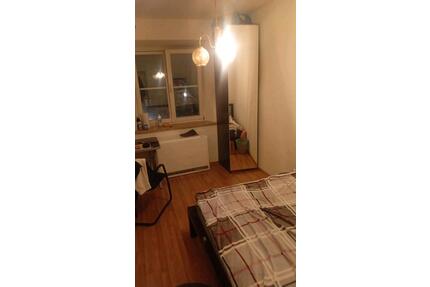 2 Zimmer Wohnung in Laimer Platz WG ein Zimmer frei - München Pasing-Obermenzing