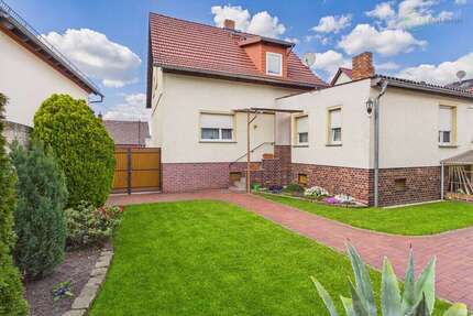 Haus zum Kaufen in Massen 189.000,00 € 121.57 m²