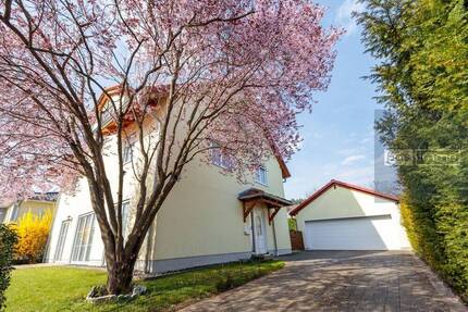 Einfamilienhaus mit Charme in ruhiger Lage ! - Igel