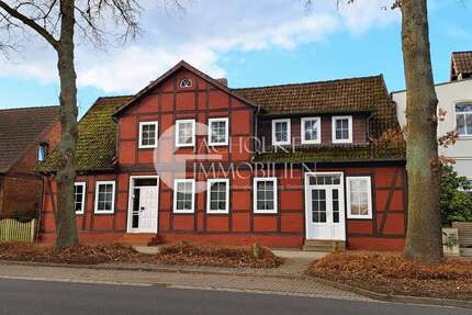 Haus zum Kaufen in Veerßen 210.000,00 € 214 m²