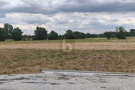 Grundstück zu verkaufen in Dreiheide 91.080,00 € 990 m²