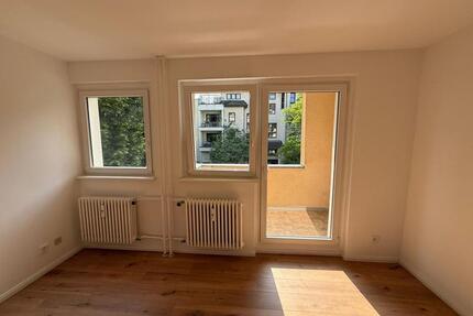 2 Zimmer Wohnung Tempelhof - 1.100,00&nbsp;EUR Kaltmiete, ca.&nbsp; 55,00&nbsp;m&sup2; in Berlin (PLZ: 10179) Mitte